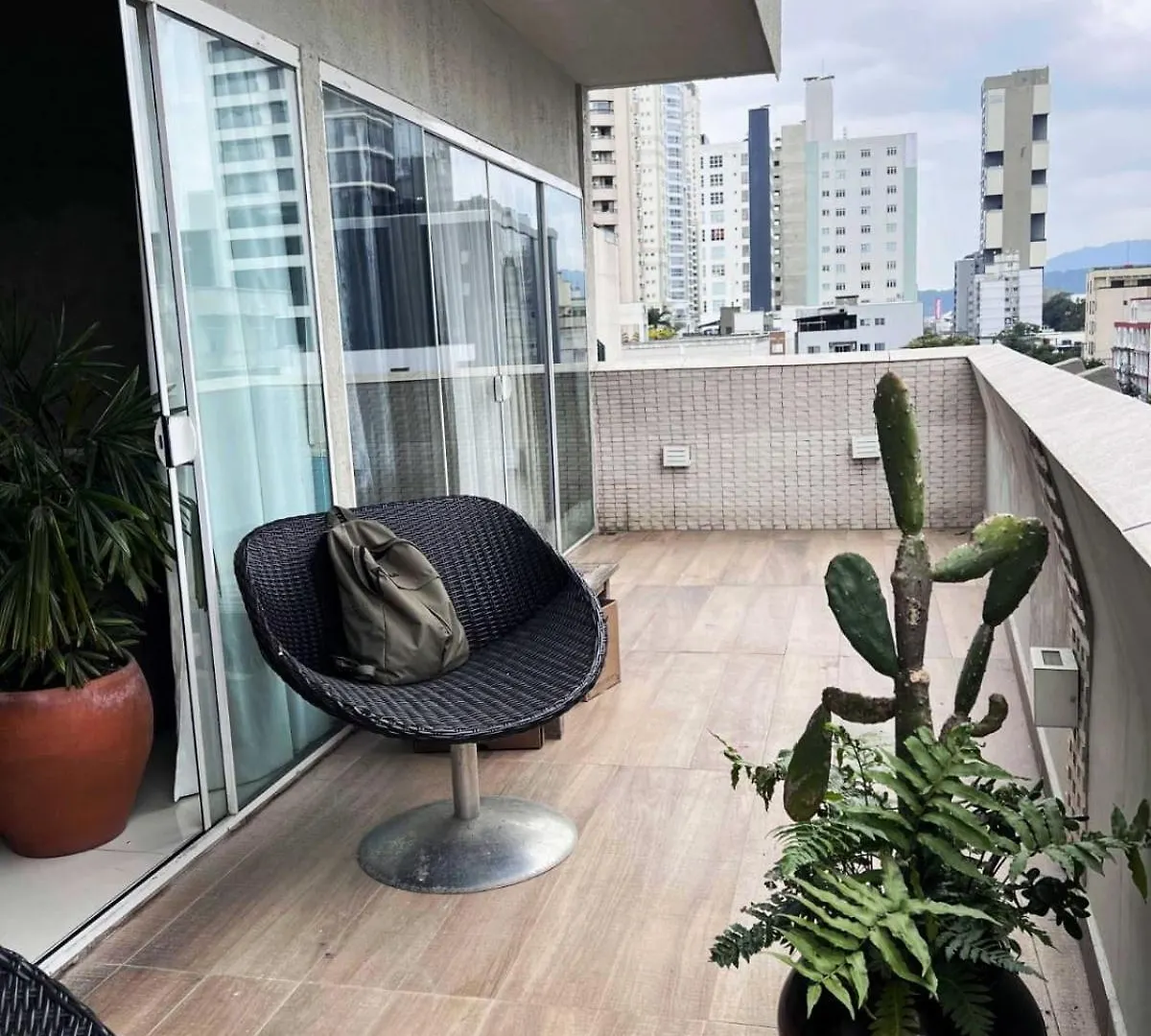 Apartamento 4 Andar Sem Elevador Centro Bc Balneário Camboriú Brazylia